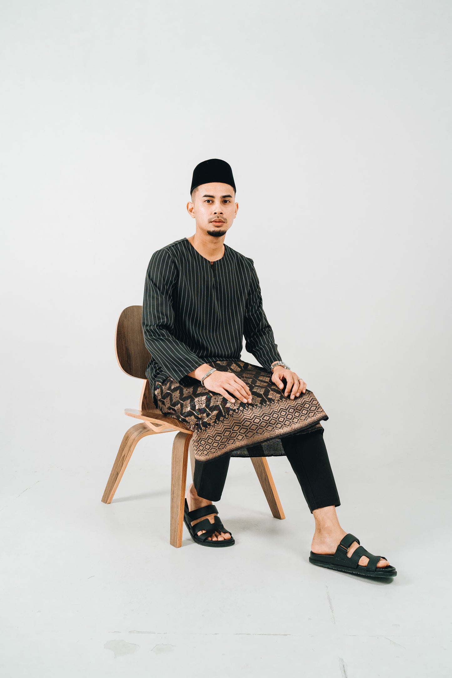 Black Stripes Kurung