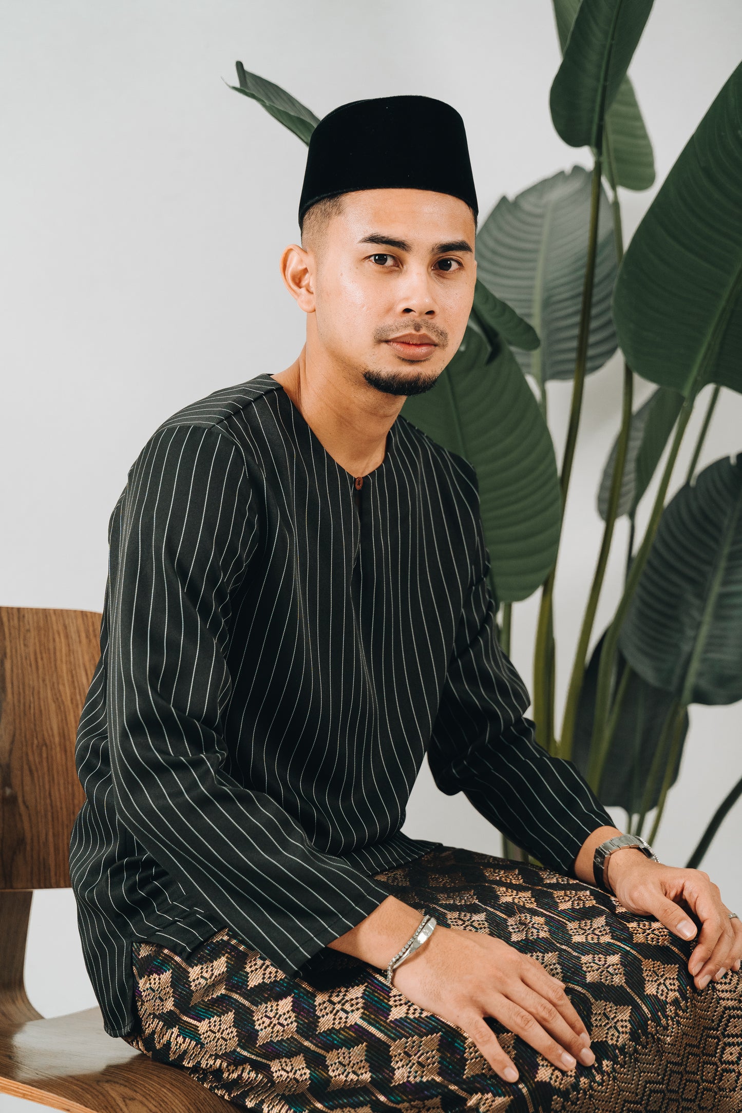 Black Stripes Kurung